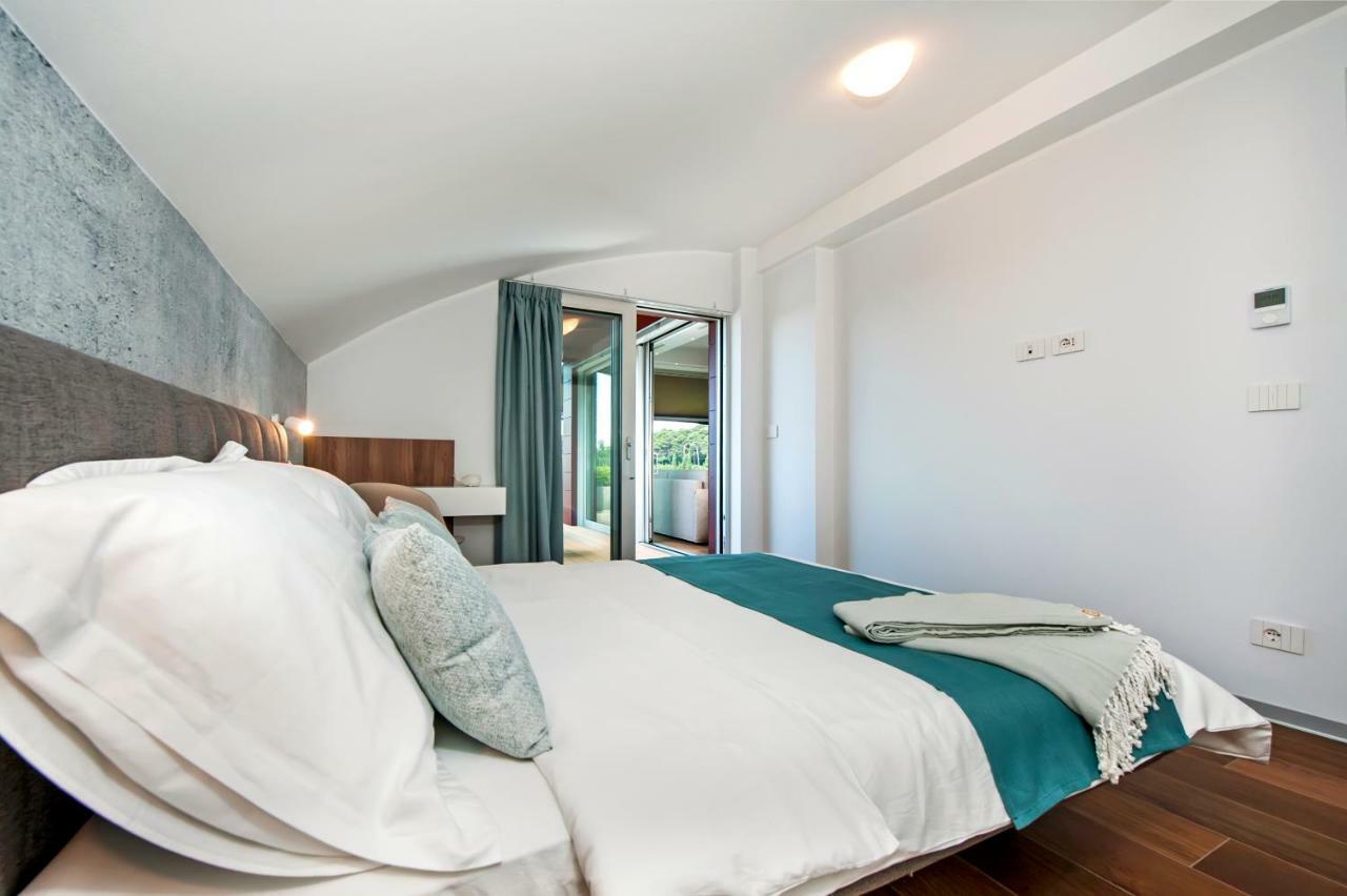 The Q Superior - A Penthouse With Jacuzzi And Sauna Ровинь Экстерьер фото